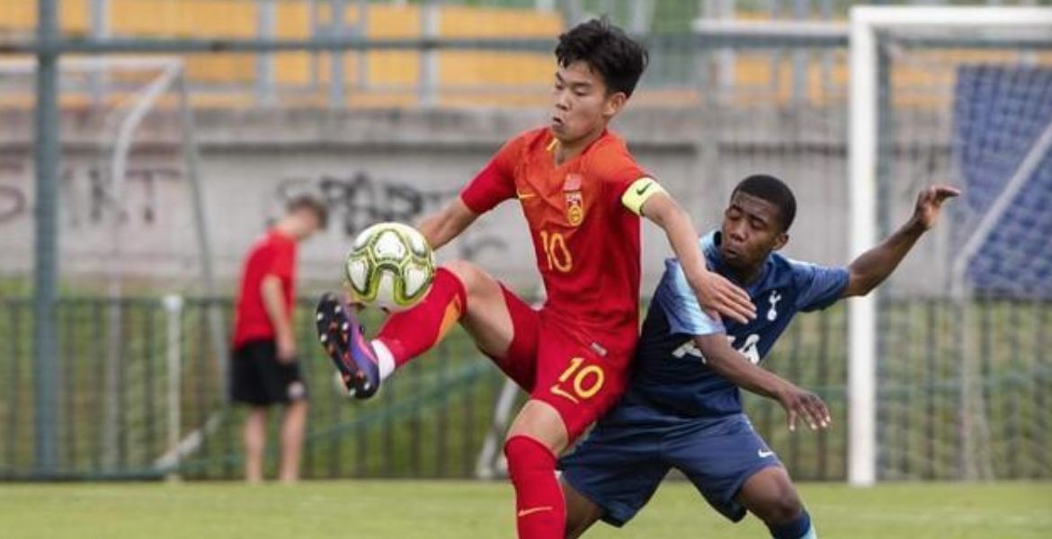 山东泰山|鲁能锋霸留洋首秀就进球，帮助新东家1比1战平，曾是国字号核心