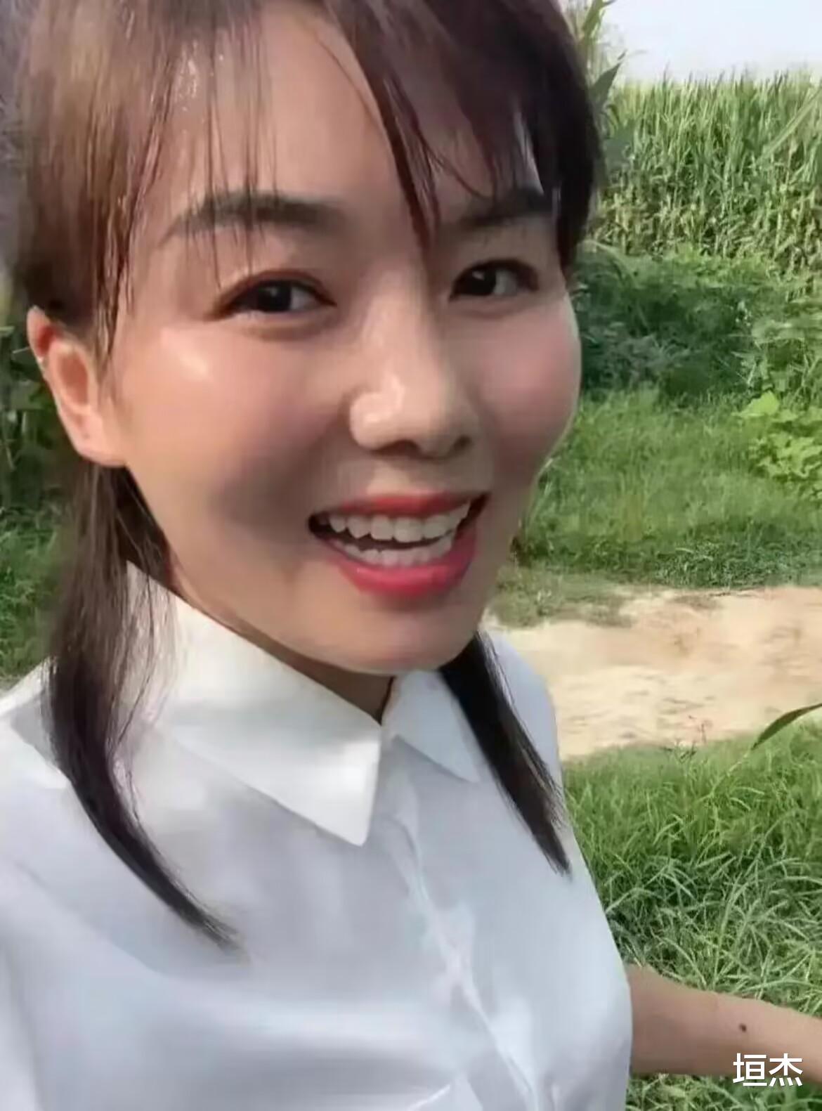 针织衫 农村妇女“模仿刘涛”，月入超15万，网友：以为是本尊呢
