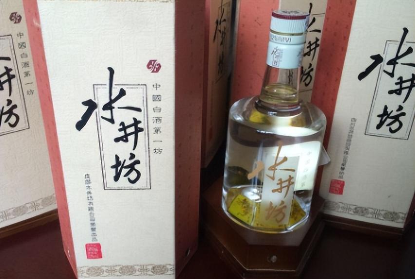 陕西一煤老板晒自家酒柜，不是名牌酒反而都是小众酒，行家：会喝