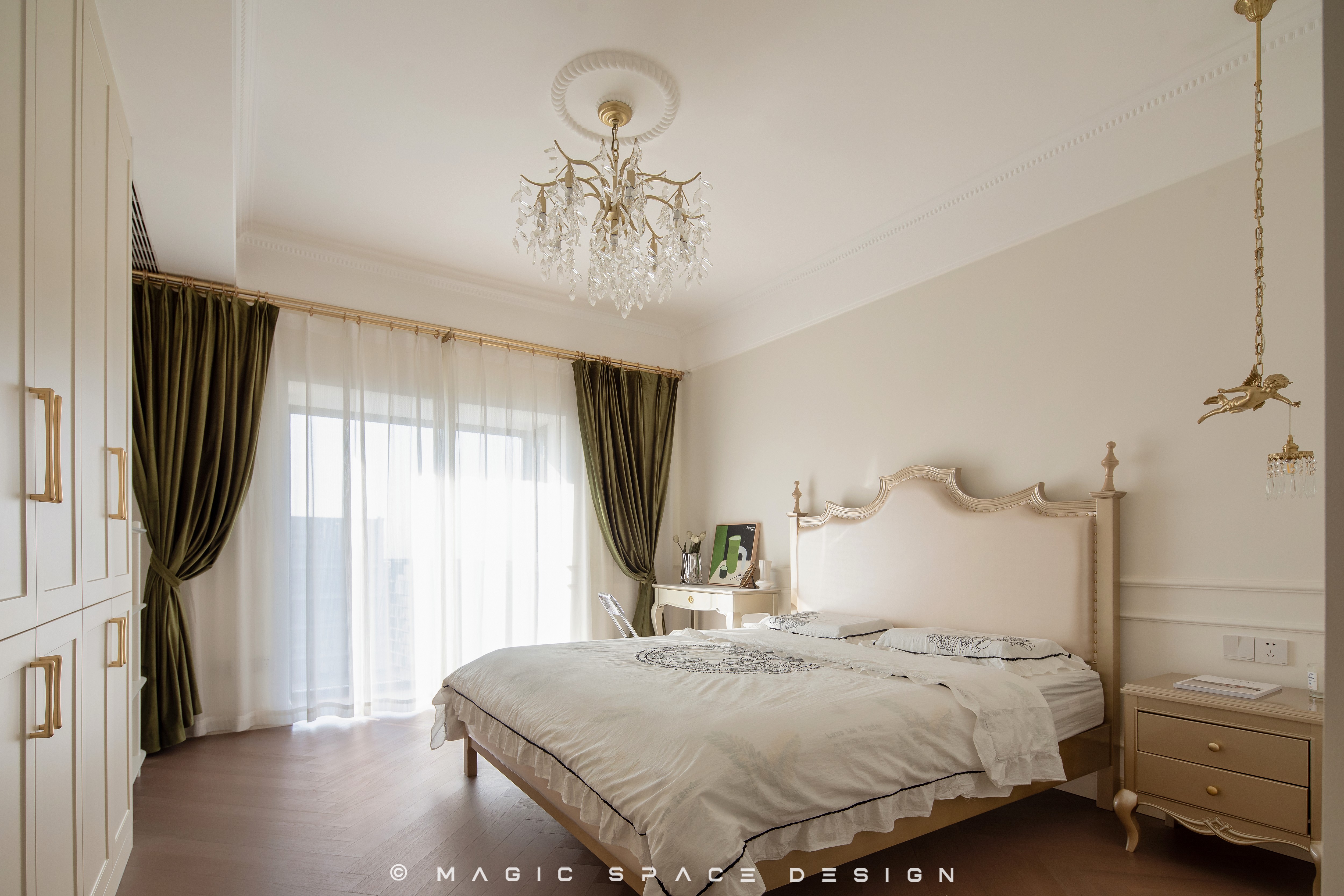 超大落地窗+奶油雾感的梦幻帘，她家美到可以拍大片