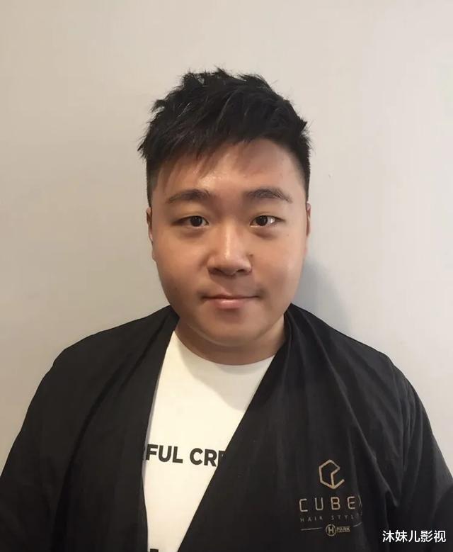 郝劭文|不卖惨、不“割韭菜”，30天做到7500万，郝劭文靠直播带货逆袭了