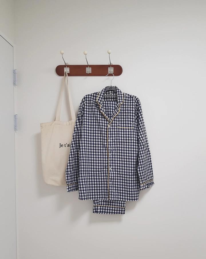 60㎡小家一人居：一进门就是厨房，衣柜直接放在客厅！白白净净