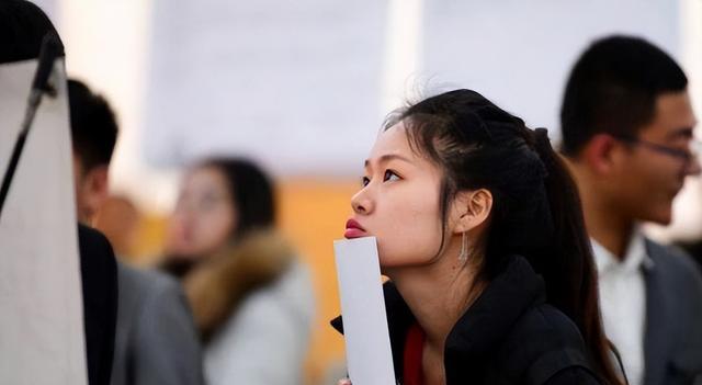 国企|研究生求职辛酸史，从国企跳槽到私企后悔不已，发现选择大于努力