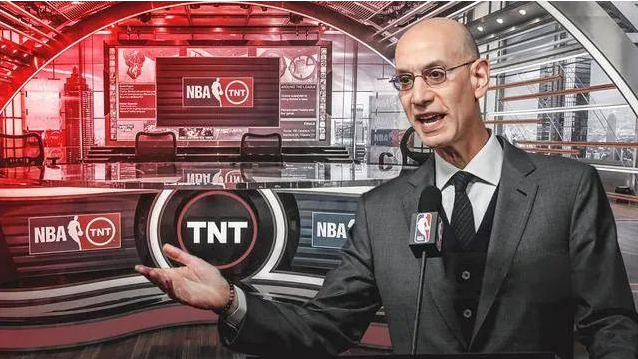 NBA转播费从240亿涨到750亿,连球员都开始勒索球队,更别说NBA