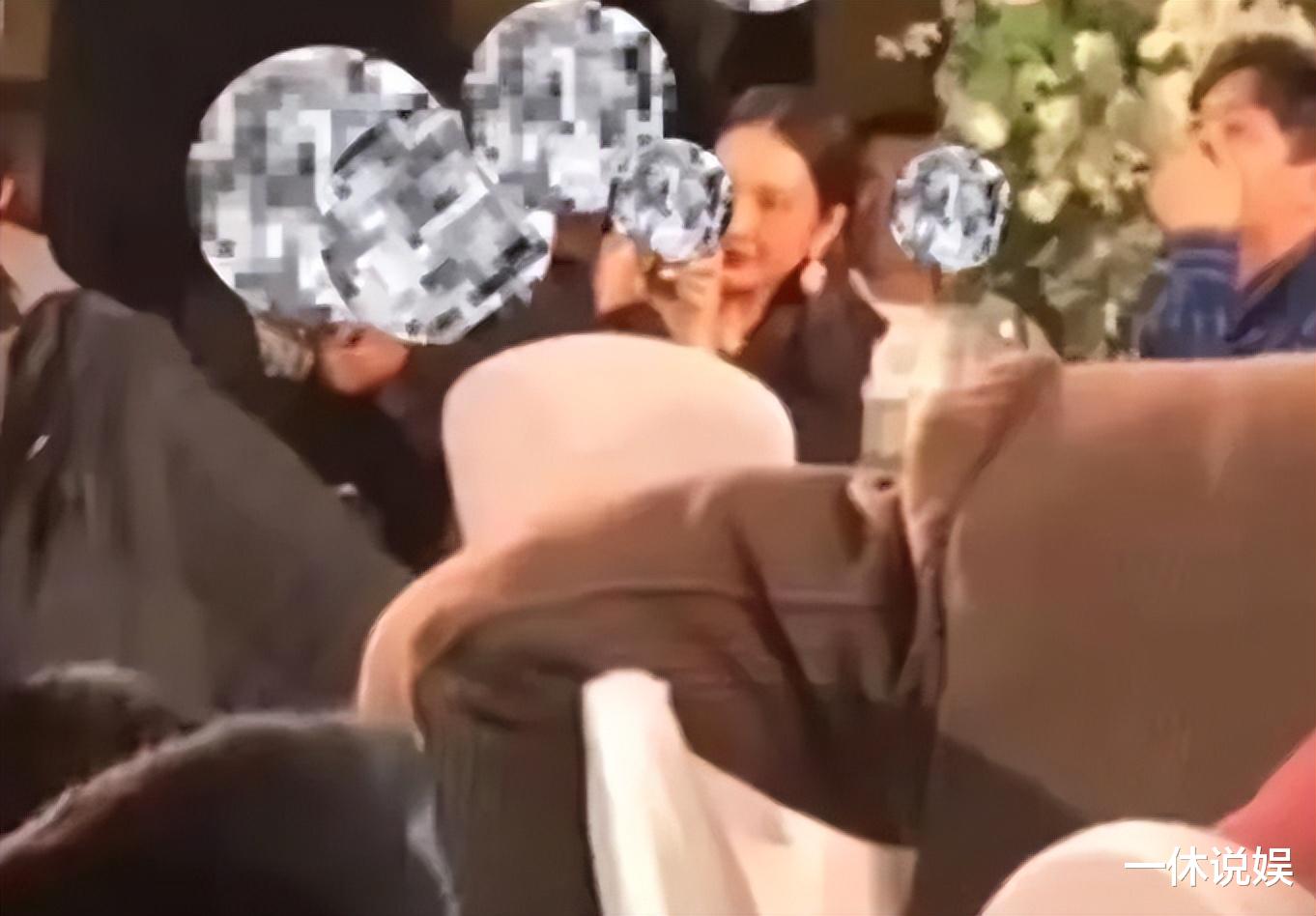 何九华|网曝何九华王鸥一同看话剧，恋情又添实锤？