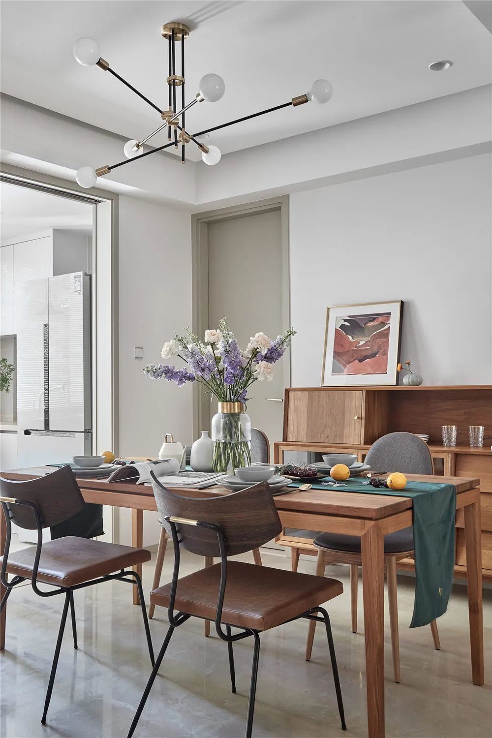 爆改230m2老洋房:通透感+极简风,「大户人家」的动线快来看!