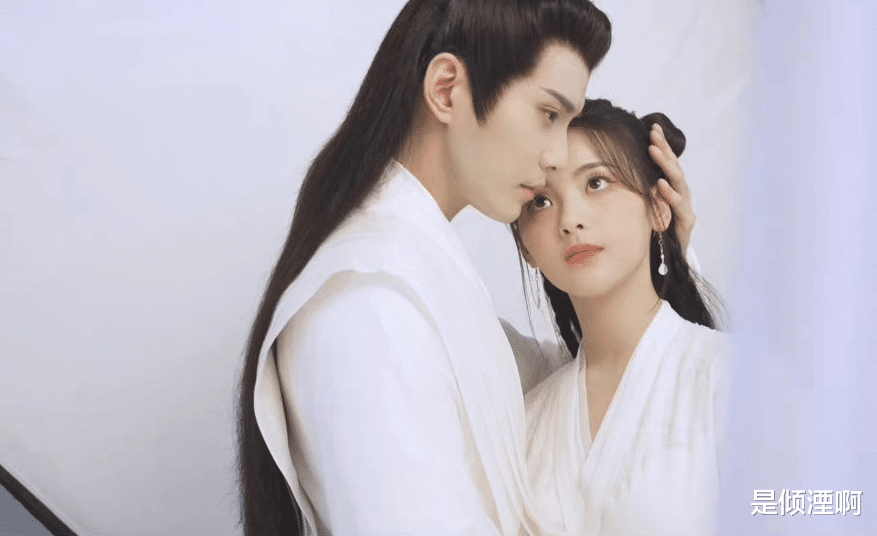 洪永时|《重紫》开机一周年！杨超越紫魔造型惊艳，配角邓为李岱昆都不差