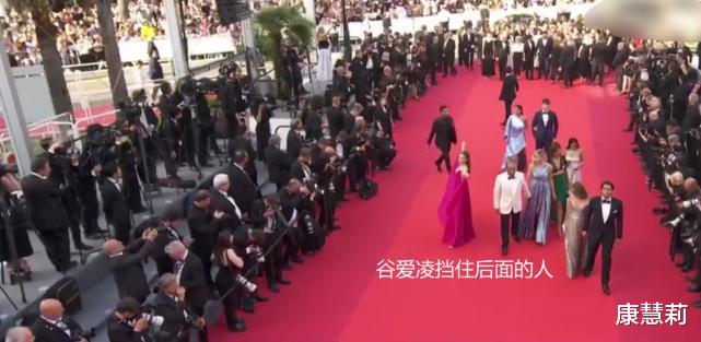 谷爱凌|谷爱凌在戛纳红毯上的尴尬:被催离开,西方媒体不Care
