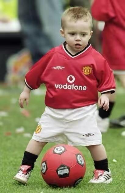 布鲁克林|曝贝克汉姆长子被抛弃，品牌方突然宣布终止与其价值800万的合作