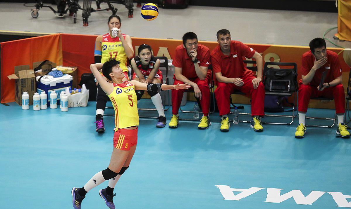 胡铭媛|太惊喜!李盈莹、胡铭媛并肩跑,球迷:“可爱”与“帅气”终同框