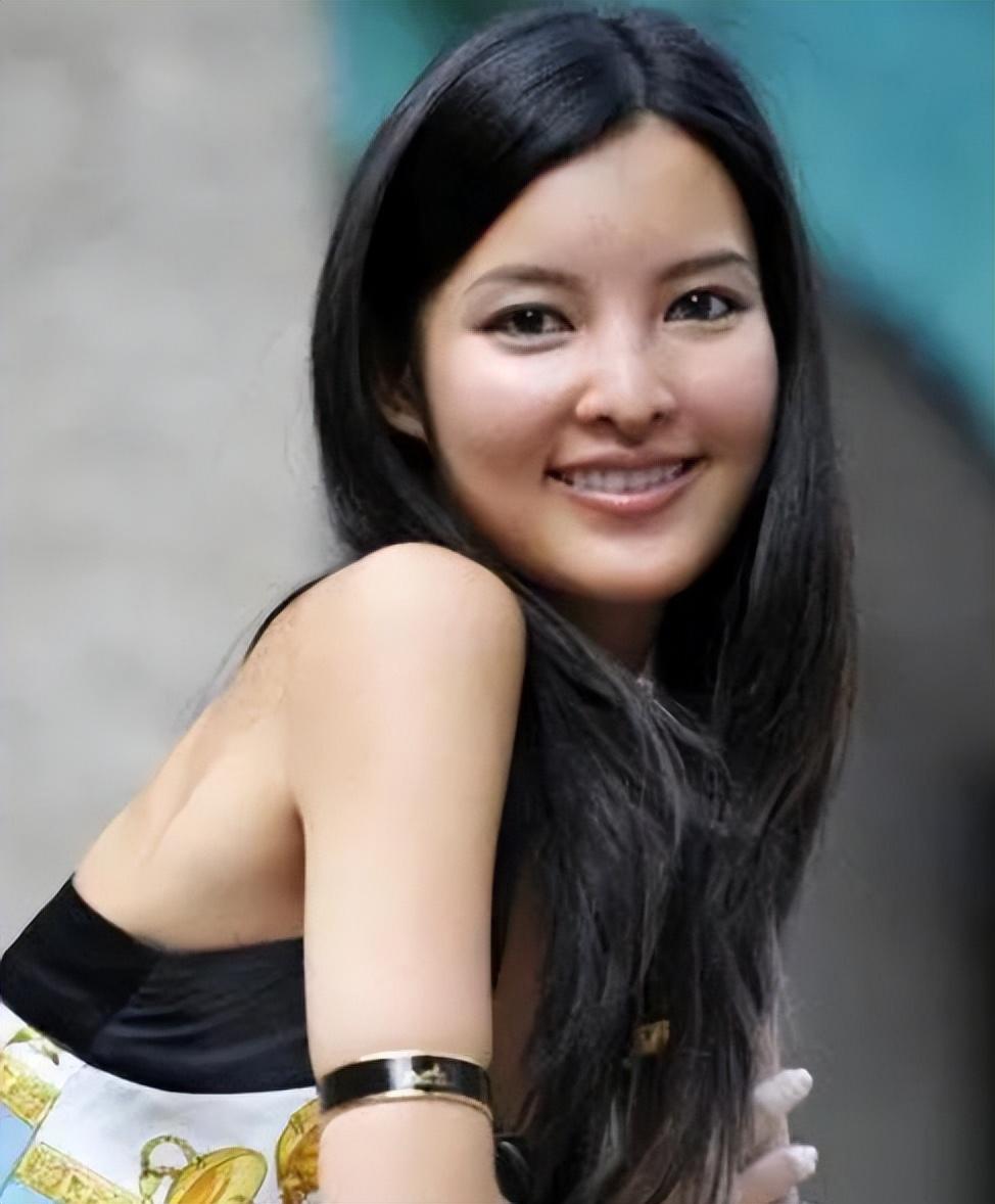 许多|陈晓丹:陈云的孙女 长相甜美 曾赴美留学 如今是金融分析师!