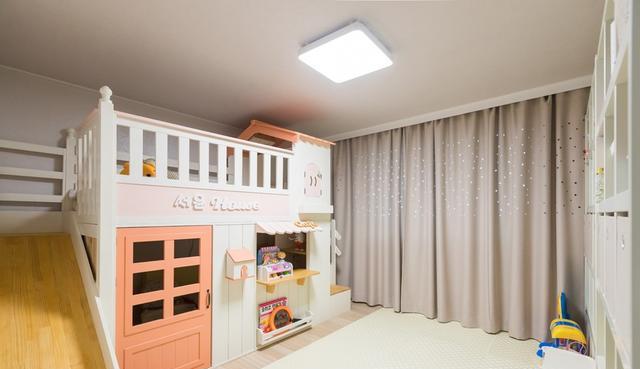 90三居室,“去客厅化”放张长桌,又能做餐厅,真的比之前实用