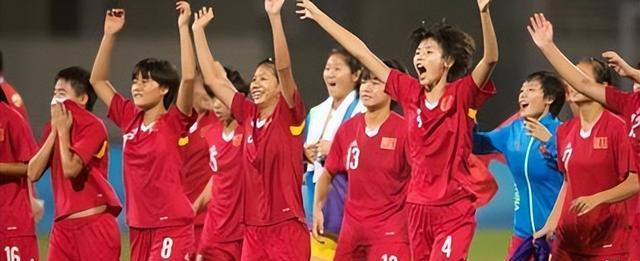 中国女足|6-1！首个留洋“帽子戏法”诞生！中国女足23岁新星爆发+欧洲首秀