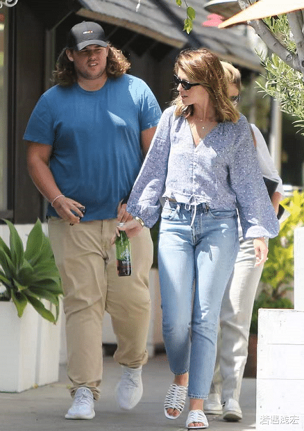 阿诺德·施瓦辛格|施瓦辛格三个儿子：老大颜值高老二胖成熊私生子成“复刻版”