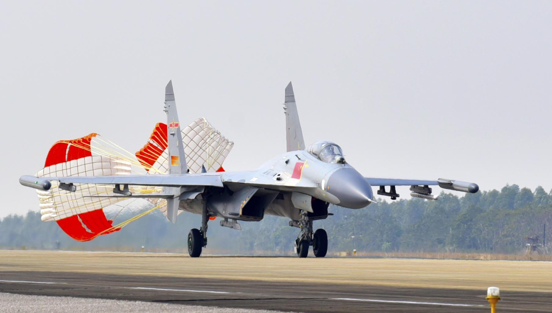 歼16和苏35有何不足?美媒认为:歼11bg是中国最好的非隐身战斗机