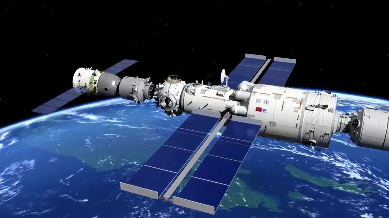 美国NASA运气太差,太空望远镜被流星击中,中国空间站如何避免?