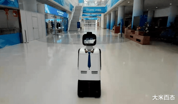 机器人|北京冬奥会黑科技，被外国人称赞：只要有这机器人在，防疫是安全的