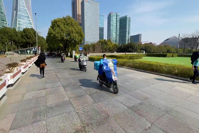 杭州|一个国际大都市，因其美丽的风景而闻名于世，人民友好