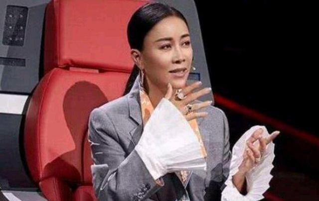 那英|那英为什么能带出三个总冠军？看了《乘风破浪》，我找到原因了