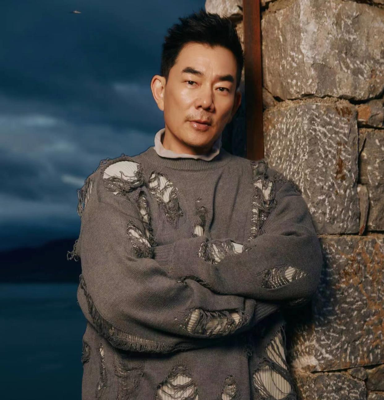 苏有朋|《披哥2》决赛出炉，初代哥哥成团引争议，一人有遗憾一人意难平