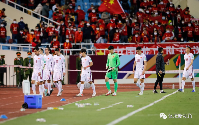 国足|国足12强两大看点，五大名将缺席+韦世豪遇良机OR挑战？
