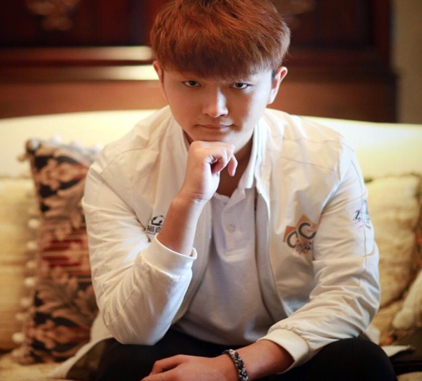 猫神|B组替补辅助来S组首发,打的菜没法洗?Cat的职业精神没法黑!