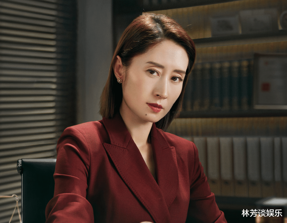 央视|《女士的法则》首波评价来了，观众“刀刀见血”，央视赌错了？