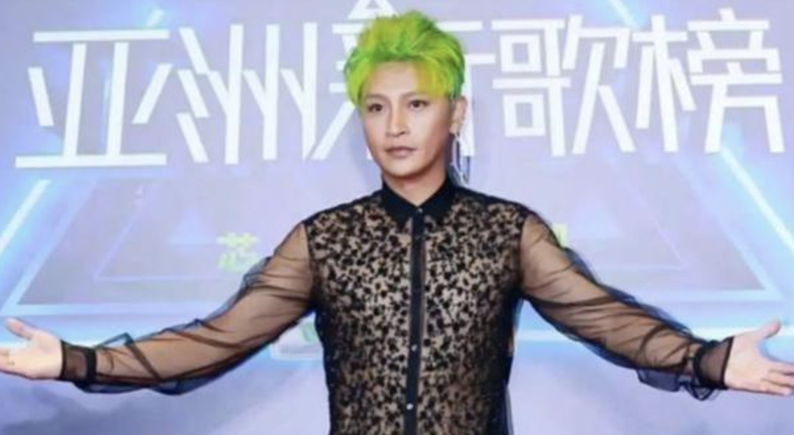 |小虎队现状：陈志朋带货呛粉丝，苏有朋心疼落泪，吴奇隆遇真爱