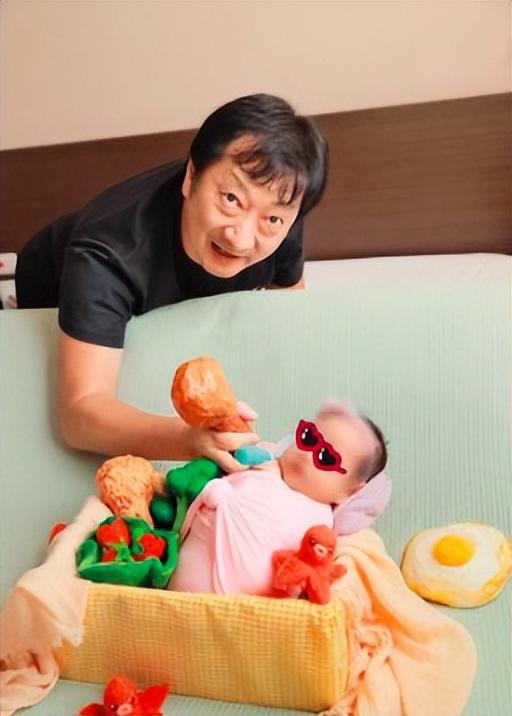 吕孔维|55岁男星九孔老来得女!初为人父感动落泪,好友任贤齐送20万红包