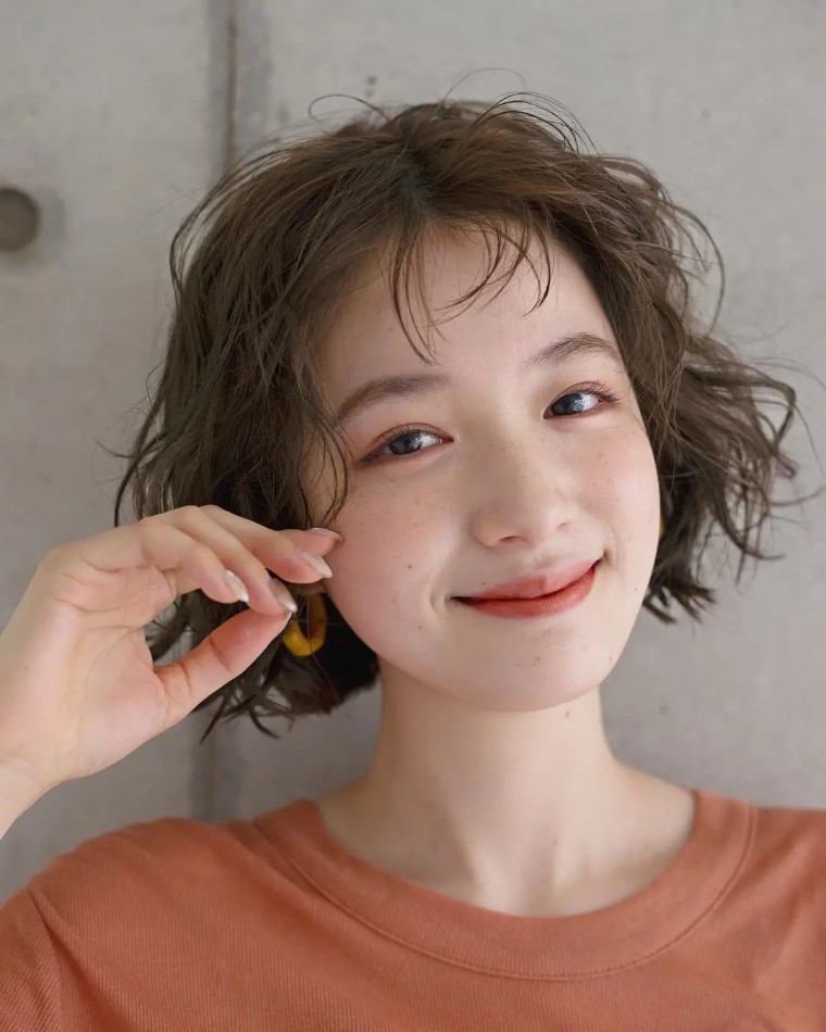 短发 4种超夯的逆龄感短发，不挑脸型让你从容驾驭！