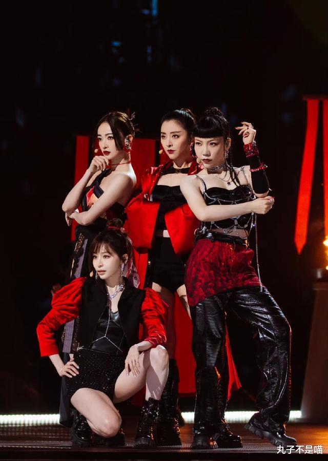 于文文|《乘风破浪》公演被指有剧本，王心凌队淘汰两位，于文文队意难平