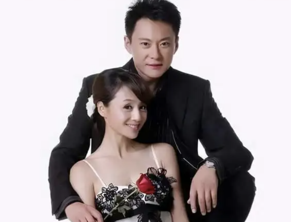 主持人|消失的央视春晚主持人：投资失败，情史复杂，直播带货，命运唏嘘