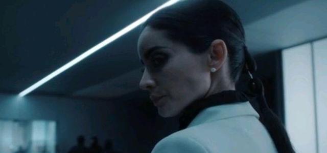 生化危机|情怀卖不动:剧版《生化危机》从演员到剧情都不怎么样