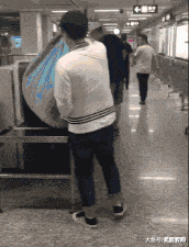 律师|姑娘！你收敛点，这是相亲，不能暴露你的职业呀！