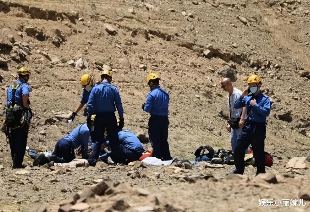 关咏荷|张家辉小舅子坠山身亡,爱妻关咏荷哭到崩溃瘦一圈