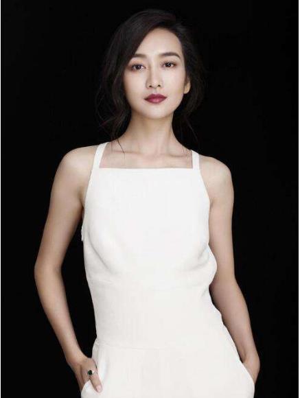 王鸥|王鸥见到前男友情不自禁落泪,对方家庭美满,还生了三个孩子