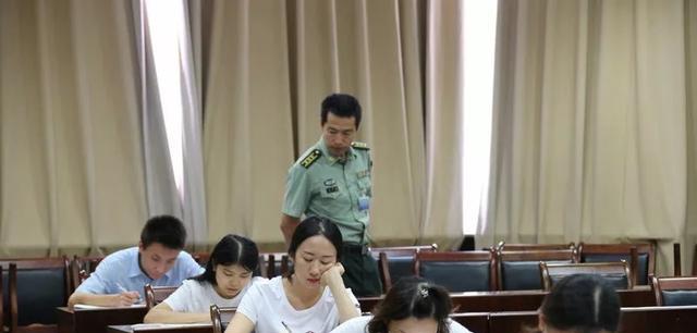 文职|军队文职遭遇“滑铁卢”，待遇诱人还招不满？这些原因让人扎心了