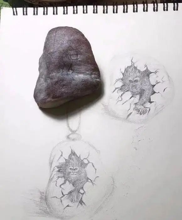 翡翠|?翡翠丨中千入手的大马坎翡翠原石,巧色巧雕齐天大圣,意境十足!