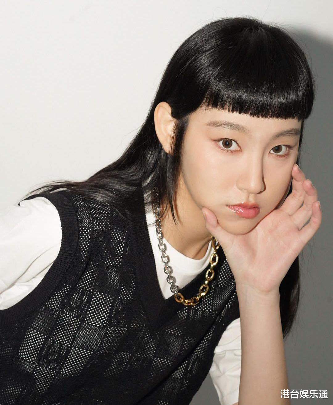 TVB|炎明熹再遭狙击！港媒：TVB为让她参加颁奖礼，无限期推迟举办时间