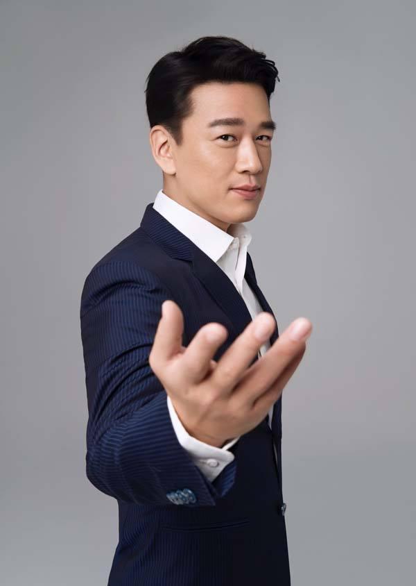 王耀庆|王耀庆:与妻子从校服到婚纱,携手20年0绯闻,慢生活也幸福