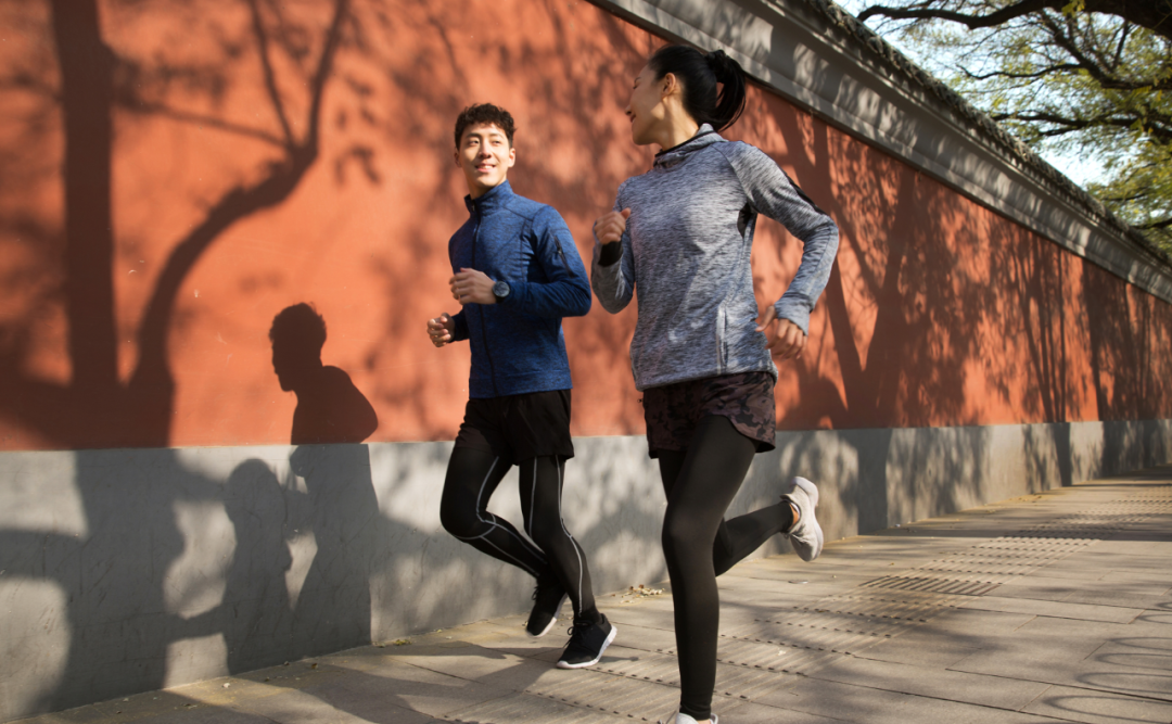 骨密度|研究显示走路能提高骨密度