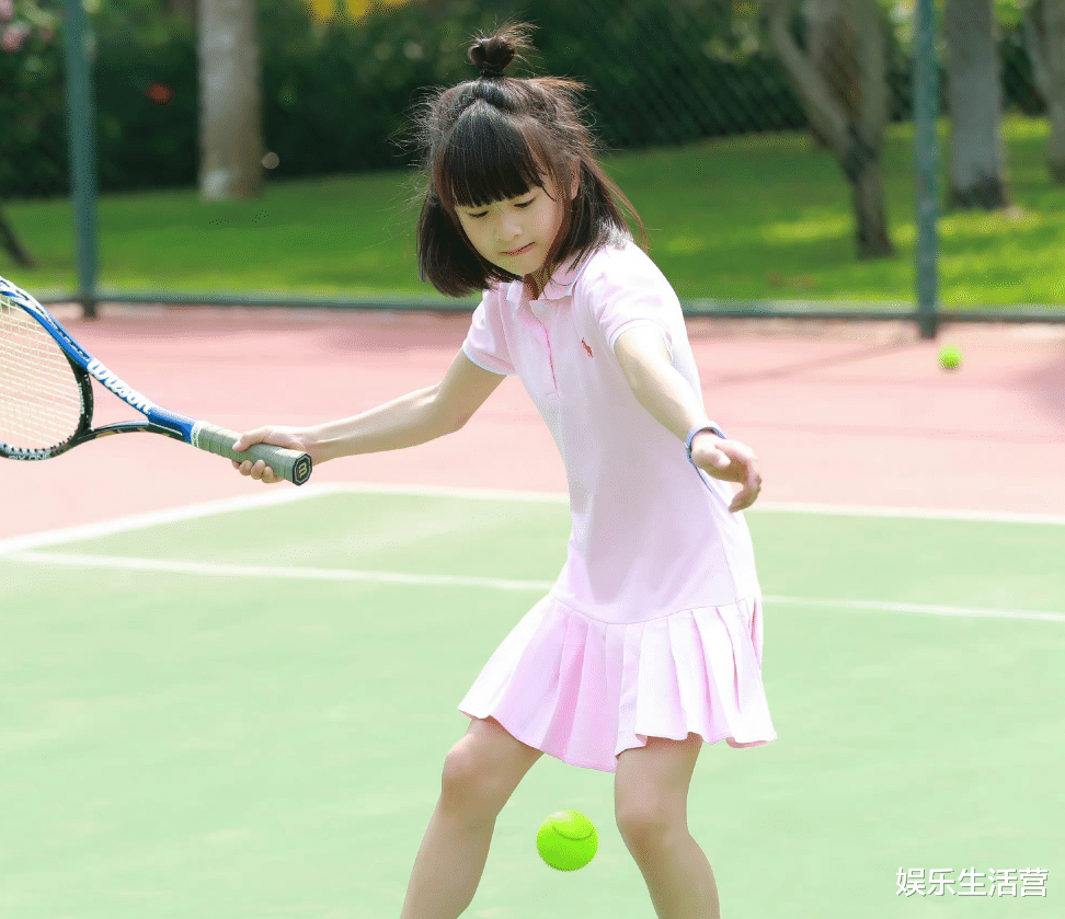 田雨橙|田亮回应森碟做职业网球手,14岁手臂肌肉发达,脚踝照令人心疼