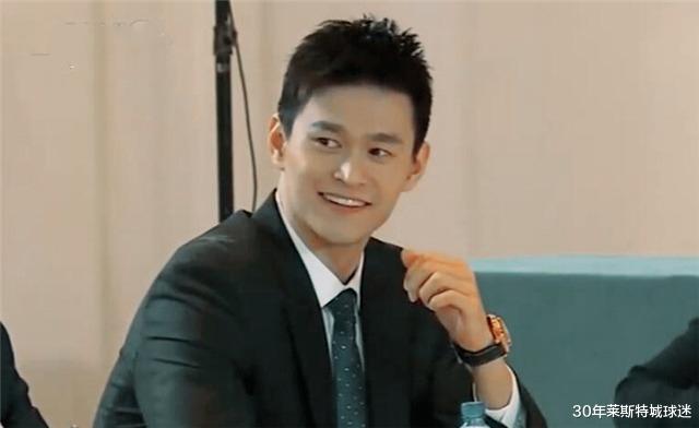 斯蒂芬·库里|孙杨被禁赛仍想游泳！被举报疑似违规训练后，晒游泳视频令人心疼