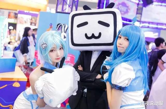 二次元|被扣上“男权凝视”帽子的《更衣人偶》,折射出二次元的尴尬现状