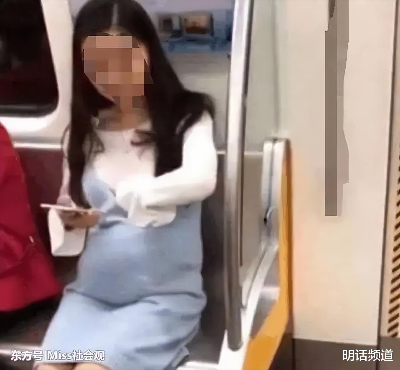 男子请他人为孕妇让座,并全程拍视频发网上,这是道德绑架吗?