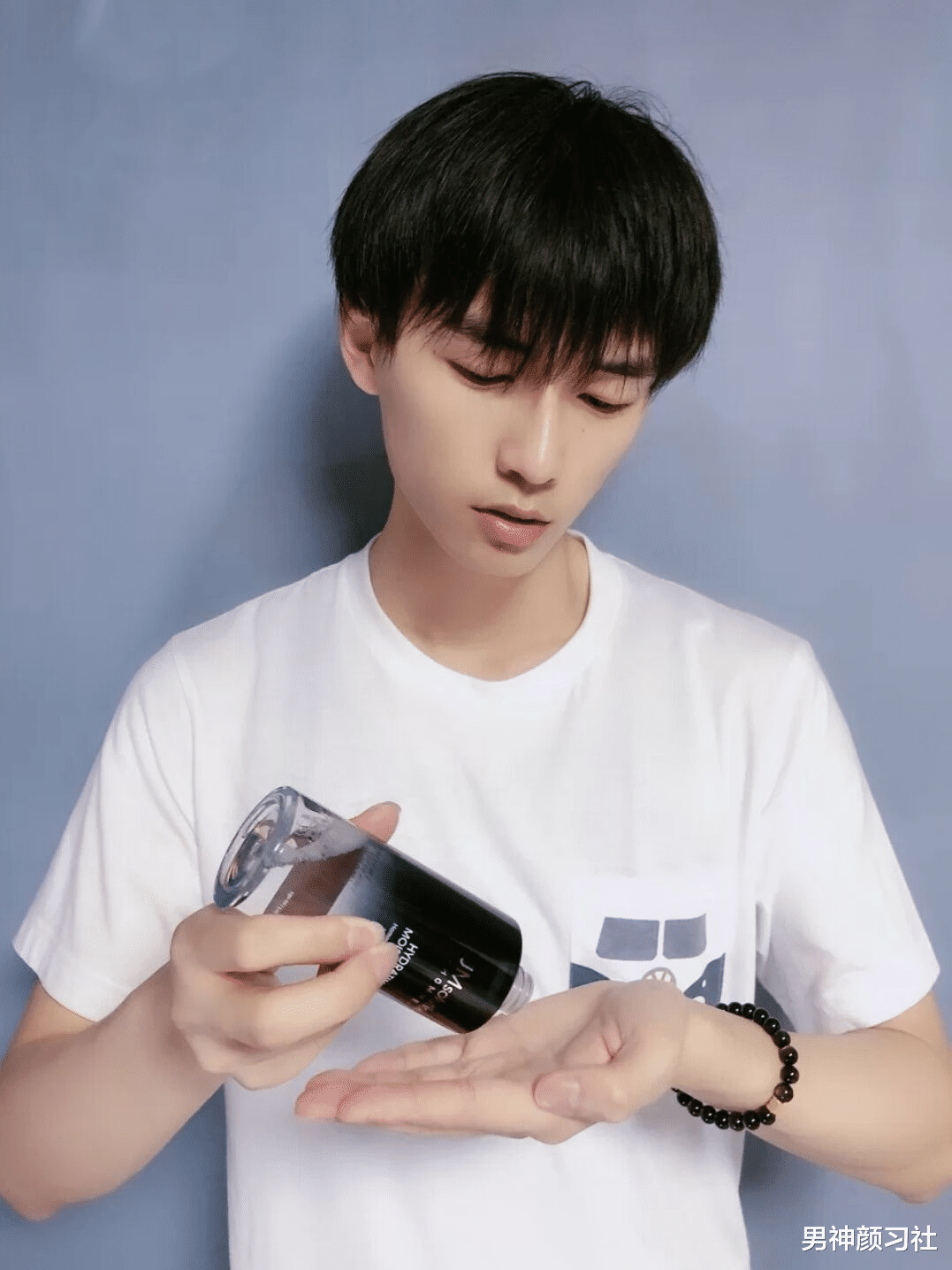 黑头 你们对男生化妆怎么看？是精致还是尴尬？