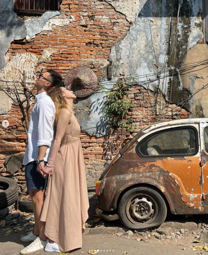 何超云|何超云首晒消防员准老公,婚前穷游体验平民生活,何超莲在线吃瓜