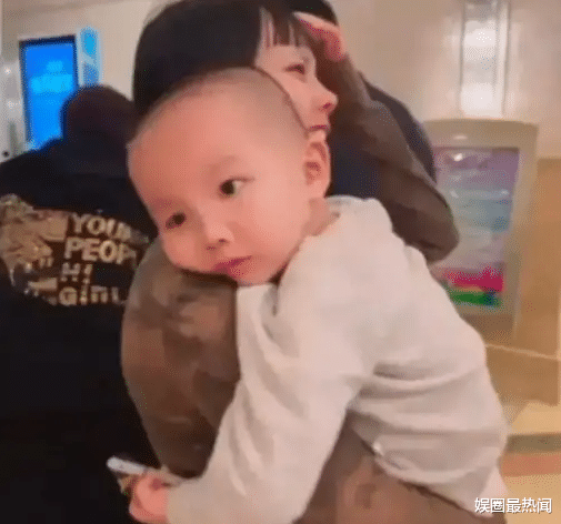 姚策|熊磊发声明，暗示官媒发纪念姚策一周年作品，网友：好大的脸！