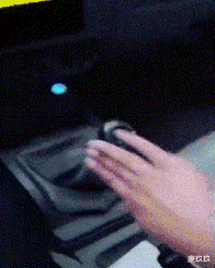 耳机|“工地里捡的耳机,连喇叭都没有,为啥有人出价4位数想收购?