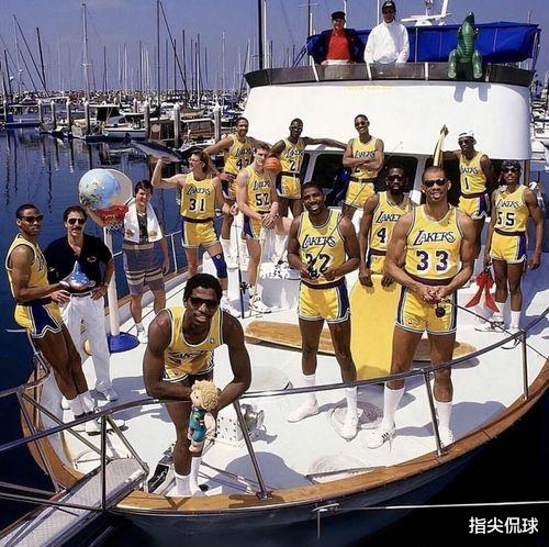 賈巴爾|生涯場(chǎng)均不足25分，賈巴爾為何能拿38387分？老詹超他還需多久？